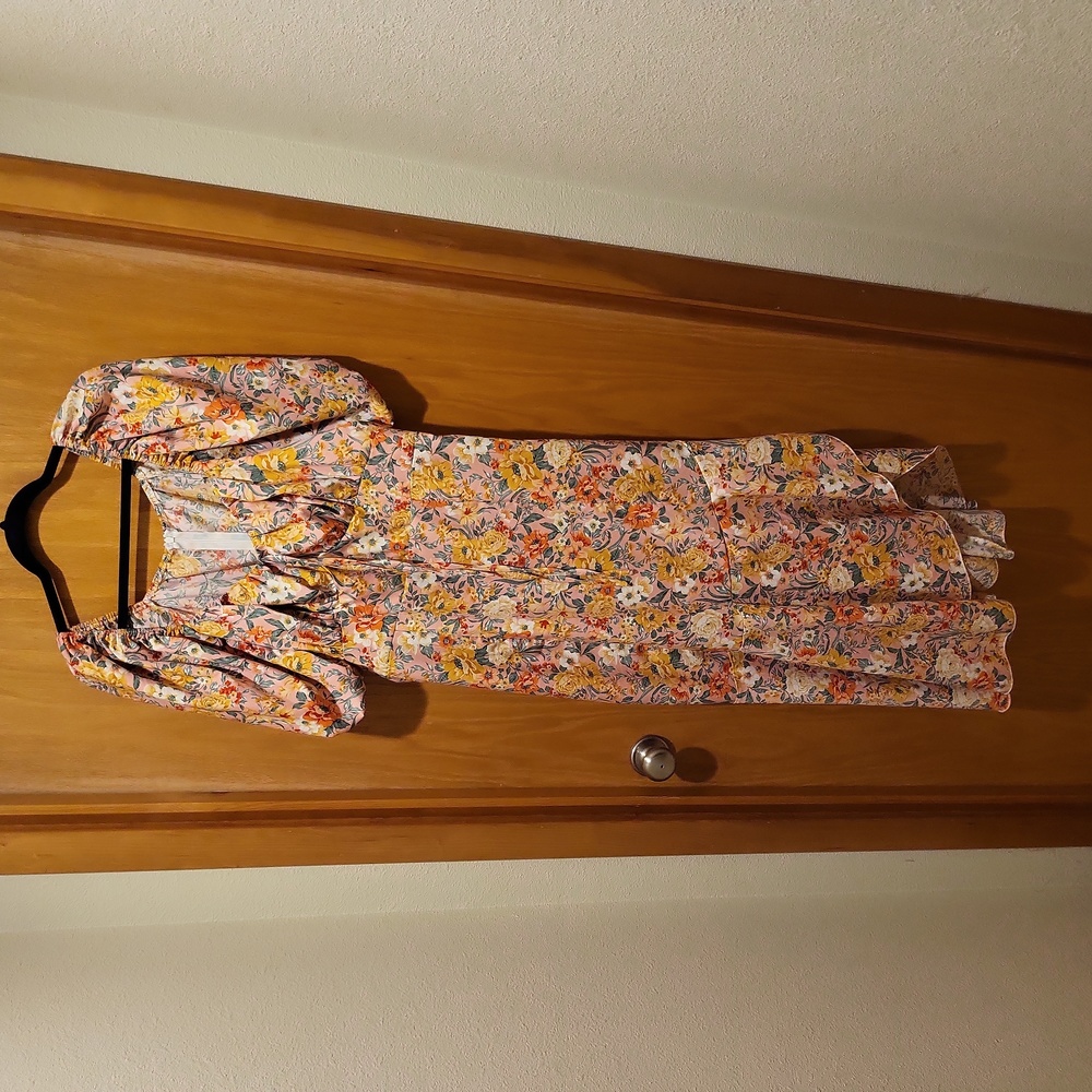 Womens Dress Floral no tags